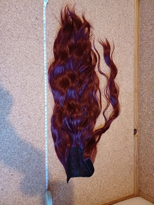 Extensão de cabelo comprido, rabo
de cavalo. Novo.
Sintético natural.