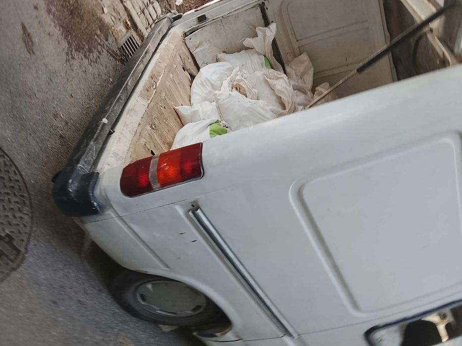 Faço limpezas de entulho e recolha de sucatas