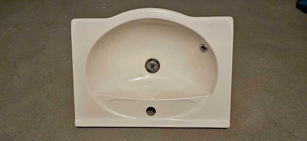 Umywalka akrylowa