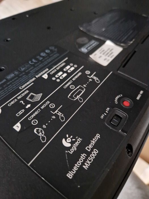 Klawiatura bezprzewodowa Logitech MX5000 Bluetooth z ekranem LCD / Super stan