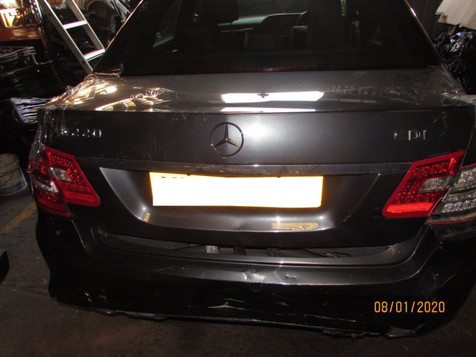 Mercedes E220 Blueefficiency W212 ano de 2010 para peças