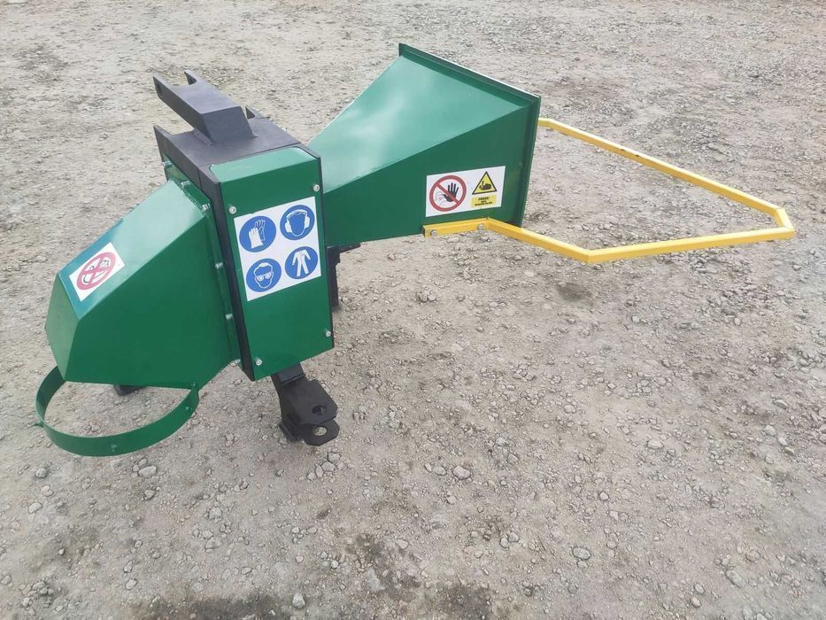 Mechanizm rębaka do gałęzi drewna drzewa rembak Ursus Zetor