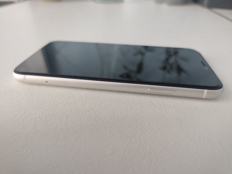 iPhone 11 White 128 GB
