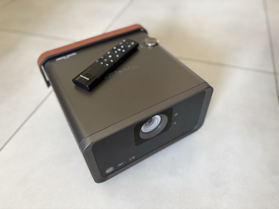 ViewSonic X10-4k - UHD LED HDR UST Harman Kardon, autofocus, Wi-Fi - projektor krótkoogniskowy, rzutnik, pilot.