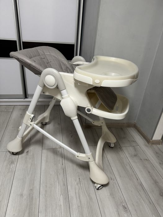 Годувальне крісло carello caramel