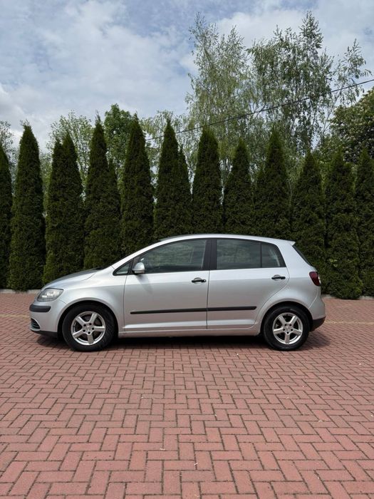 Продам Volkswagen Golf Plus 1.6 бензин