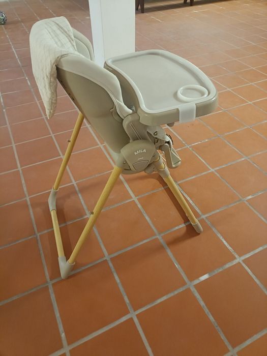 Cadeira Papa Jané Mila