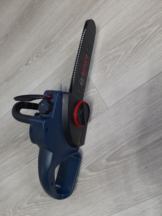 Бензопила Бош оригінал іграшкова