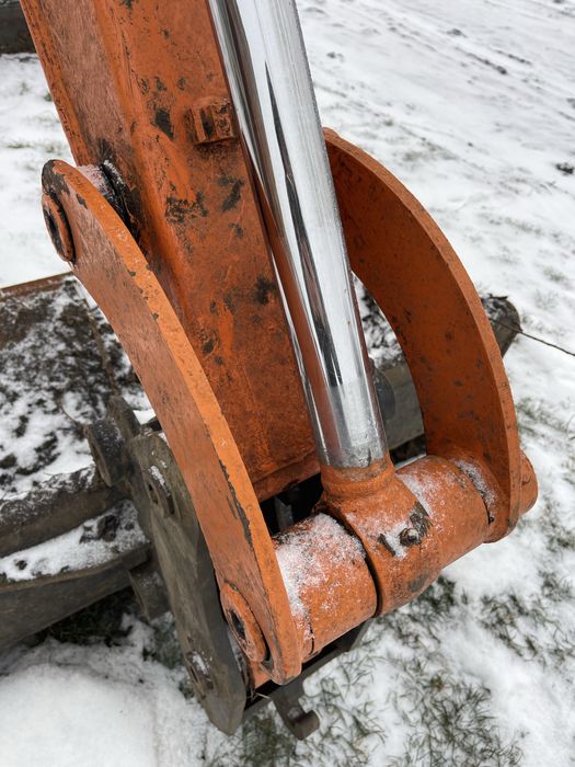 Продам Doosan DH60-7