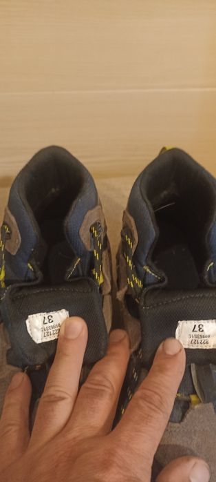 Buty Trekkingowe Quechua Nr 37 Waterproff
