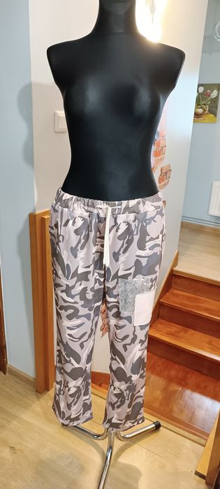 Piżama Dres Damski z Kieszeniami Dwuczęściowy Moro Morelowy r. XL Nowy