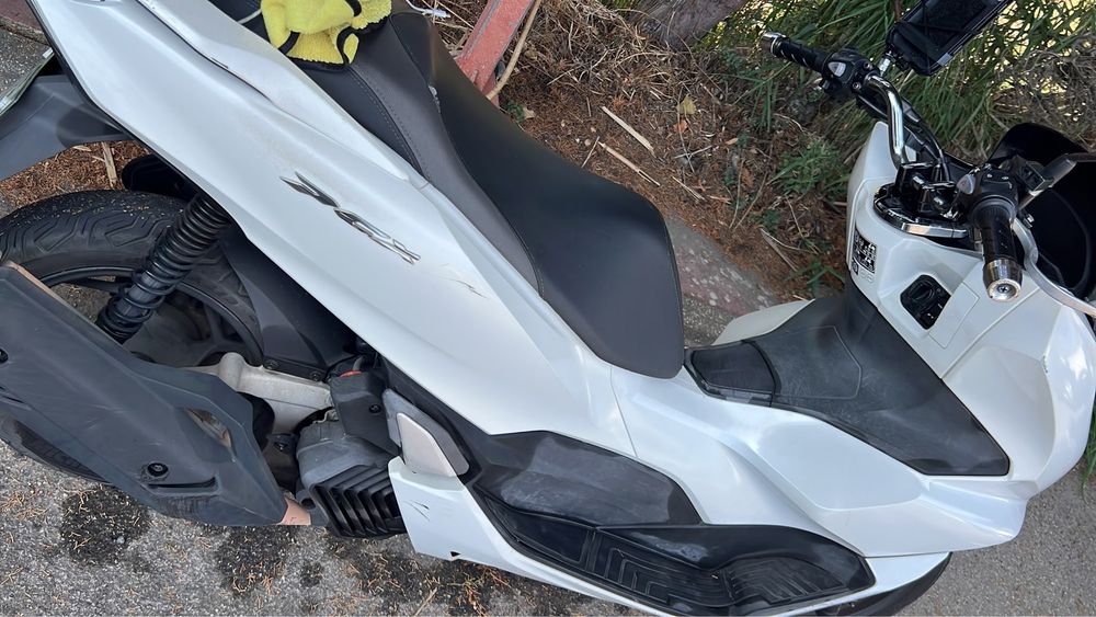 Honda PCX-125 — Ano 2022  Apenas 1.800€