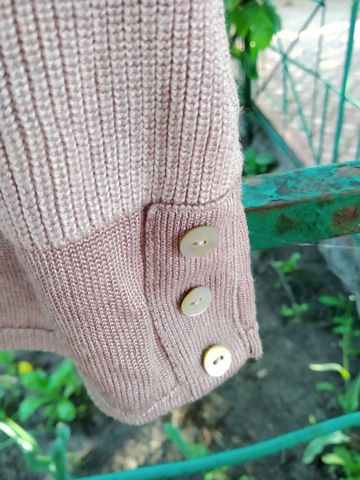 Кофточка от Peruna и лёгкие штанишки в цветочный принт