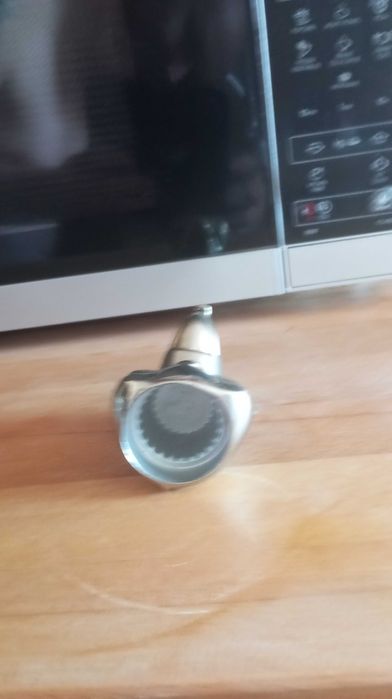 Metalowy otwieracz słoń