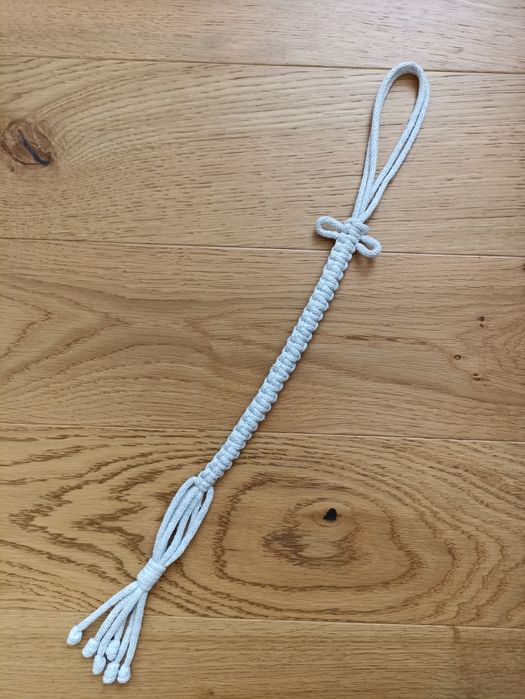 Smycz do bidonu bbox makrama