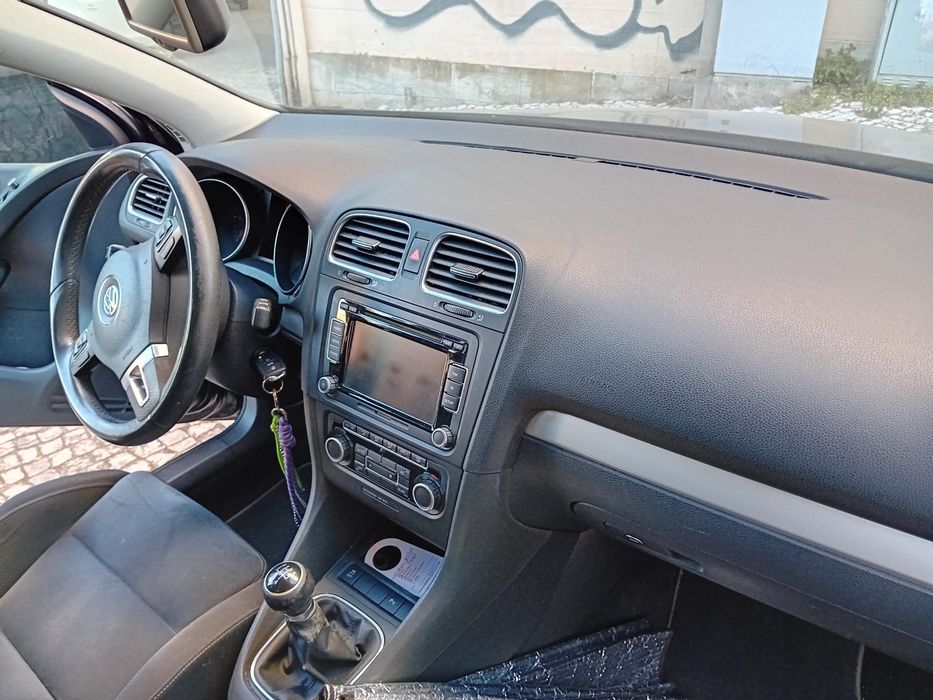 Volkswagen Golf 1.6 TDI 95cv de 2010 com 204000 km a 6.900€