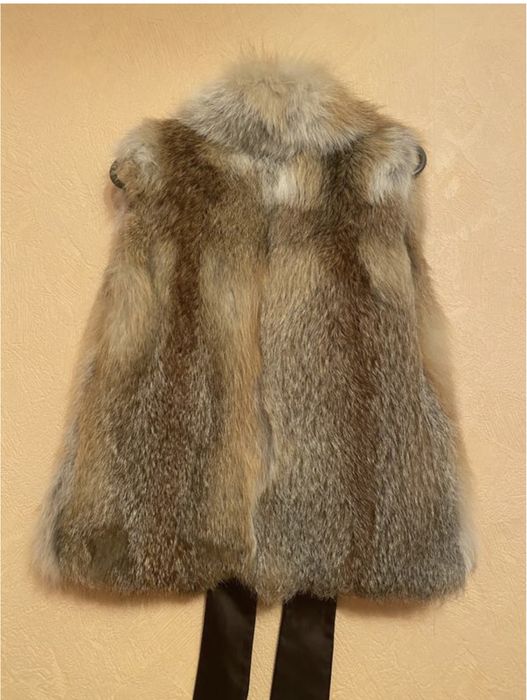 Меховая жилетка с лисы