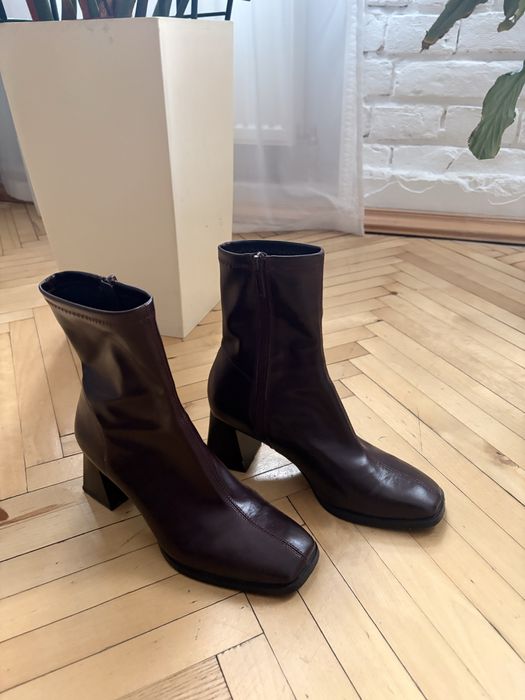 Черевички Stradivarius, 38 розмір темно вишневого кольору