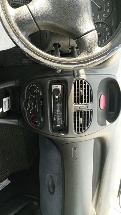 Peugeot 206 ,1.1cc ,2001