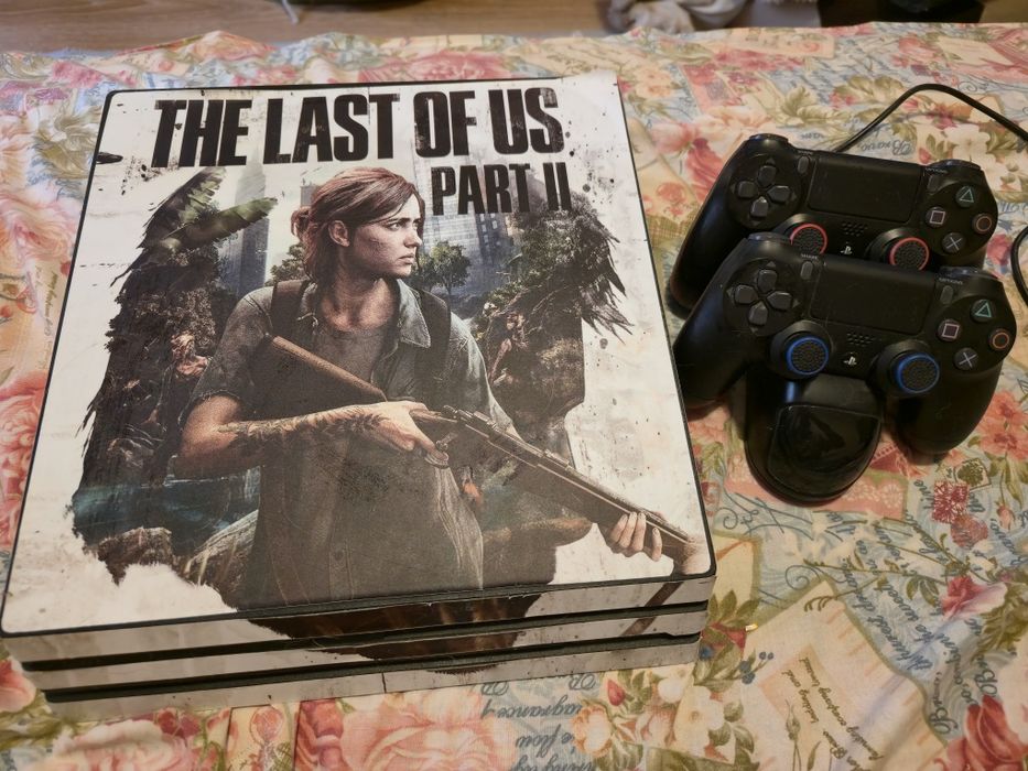 Приставка PS4pro The last of us