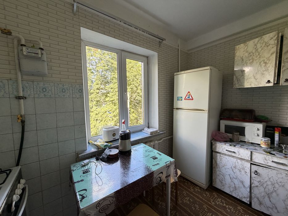 Продаж 2к квартири на Борщагівці, вул. Зодчих, 14 | Цегляний будинок, тихий двір