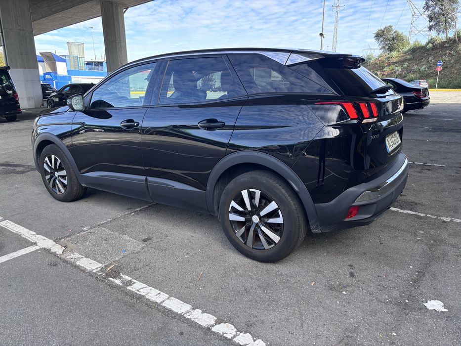 Peugeot 3008 1.5 BlueHDi 130 S&S EAT8 Active Business — photo 4