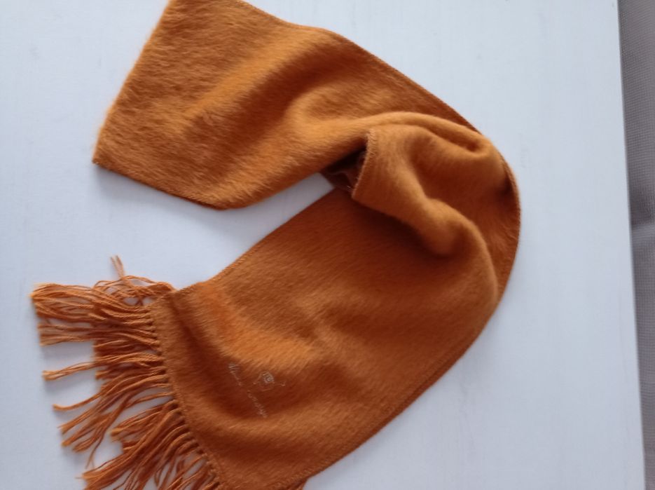 Szalik z alpaki z frędzlami