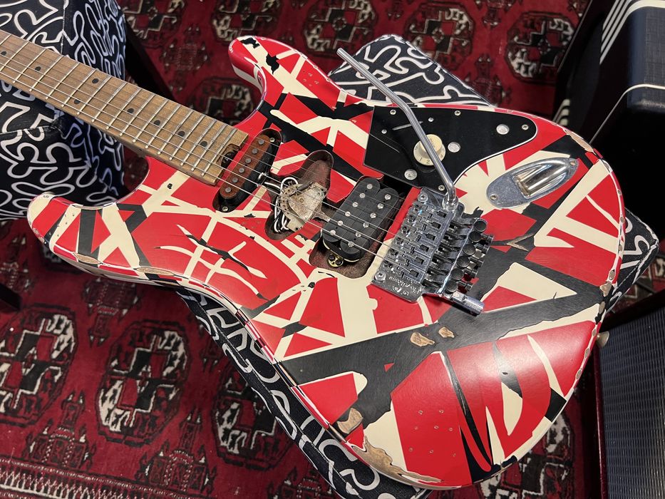 EVH Frankie Striped Relic (Eddie van Halen signature)