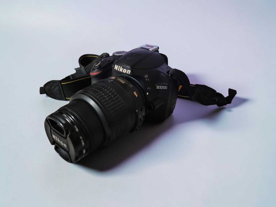Фотоаппарат зеркальный Nikon D3200 пробег 10К DSLR Зеркальная sony