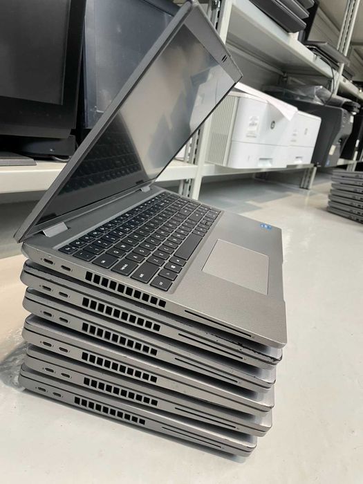 Dell 5520 • 15.6" FHD • i5-1135G7 • Б/В ноутбук є 20 шт для навчання