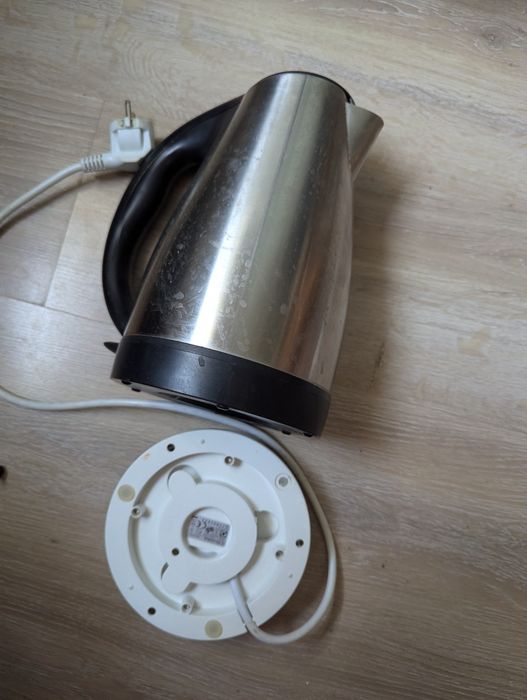 Czajnik elektryczny sprawny