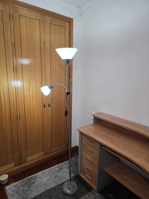 Candeeiro de pé ikea