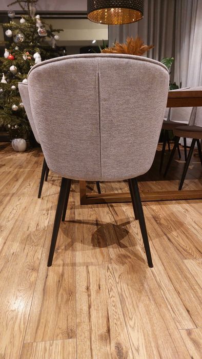 Krzesła tapicerowane