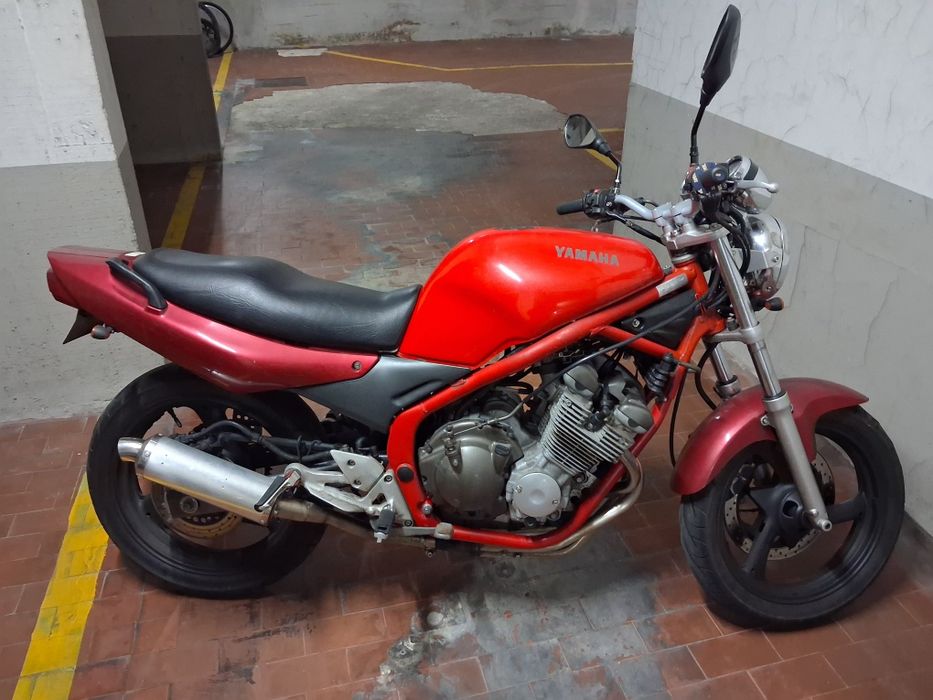 Yamaha xj600 sim  disponível