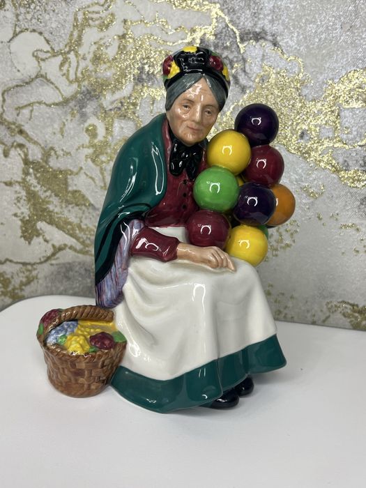 Фігурка Royal Doulton  старий продавець повітряних куль