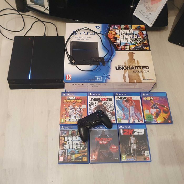 Ps4 mało używane jak nowe ps4  1TB zestaw gier pad