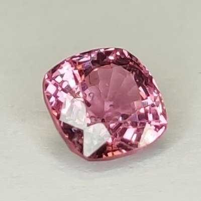 Pedra preciosa Spinel 1.33ct