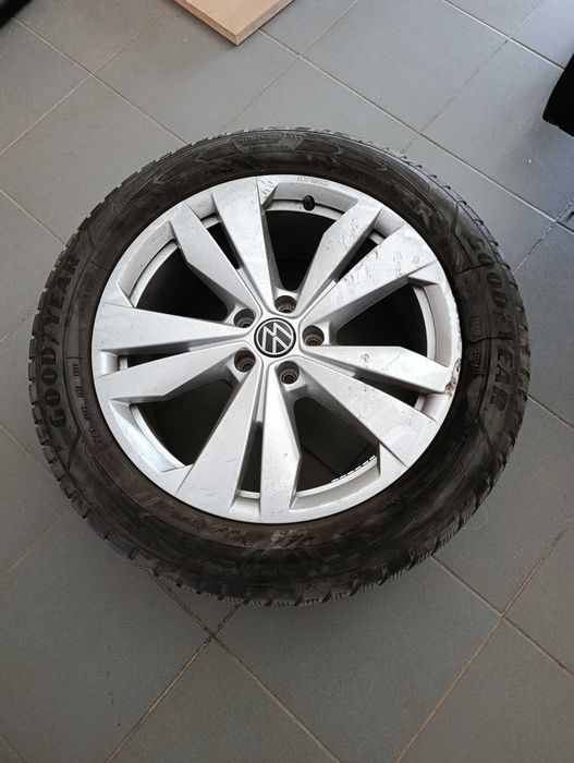 jantes 19 usadas com pneus (volkswagen)