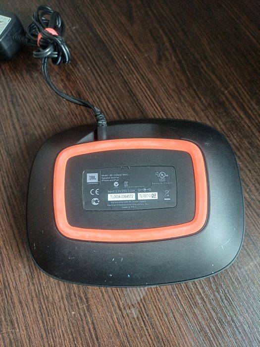 Продам Докстанция JBL OnBeat Micro для iPhone и iPod