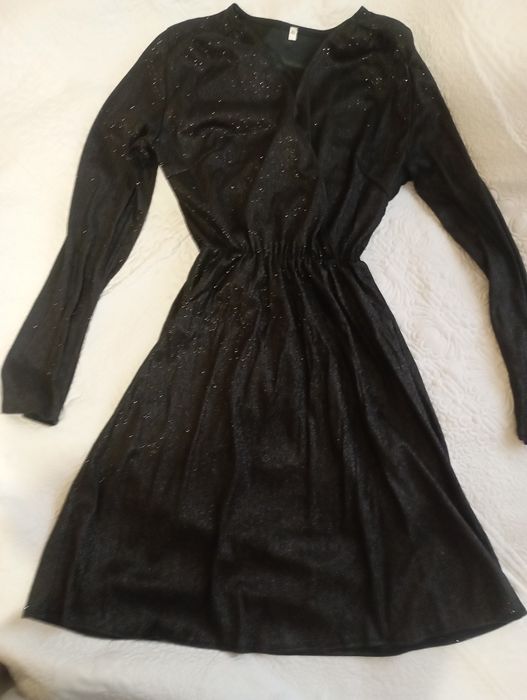 Продам сукню з блискітками s,m