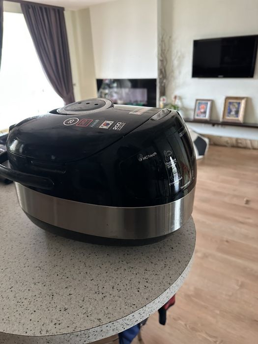 Мультиварка Redmond