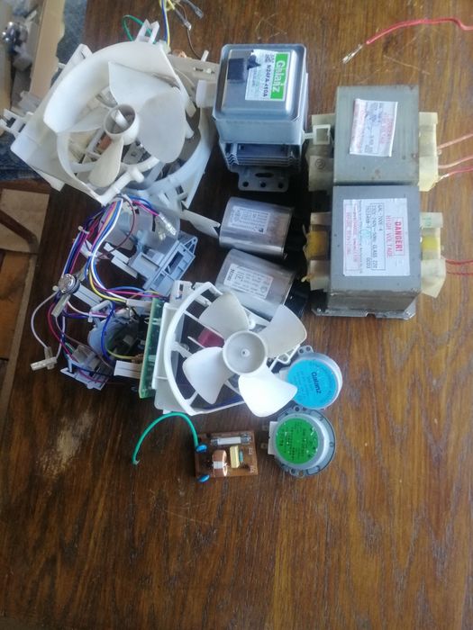 Продам запчасти на микроволновки