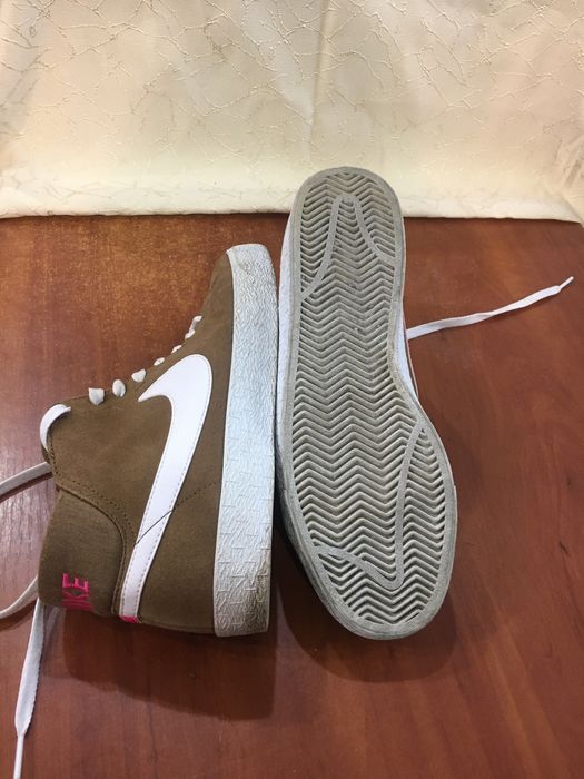 Демісезонні кросівки NIKE 42.5p