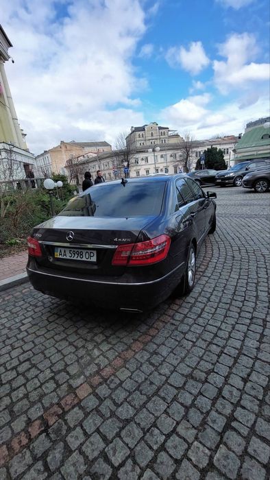Mercedes-Benz E350