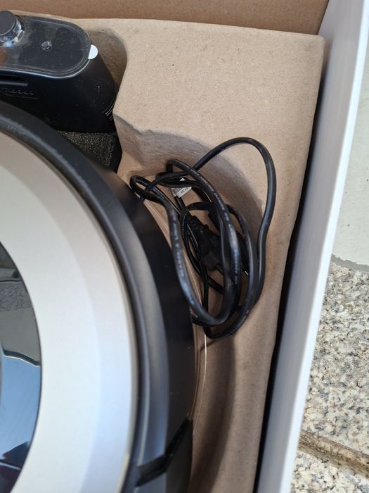 Irobot Roomba E6 usado