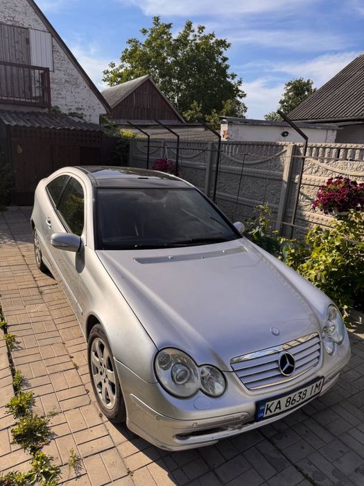 Mercedes-Benz C-Class Coupe 2.0 Compressor AT