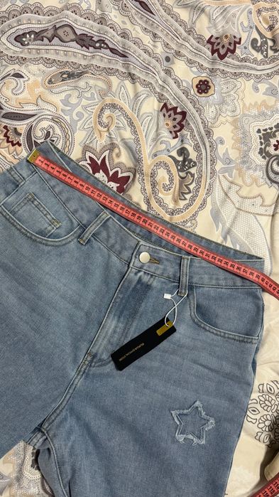Джинсы кюлоты средняя посадка, голубые,с нашивками/принтом, р.40 (L)