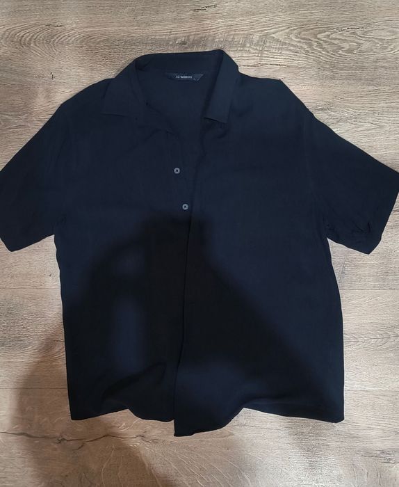 Дуже приємна чоловіча сорочка