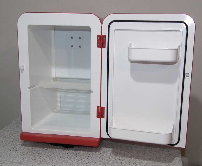 Lodówka Mobicool 12V/230V samochodowa turystyczna