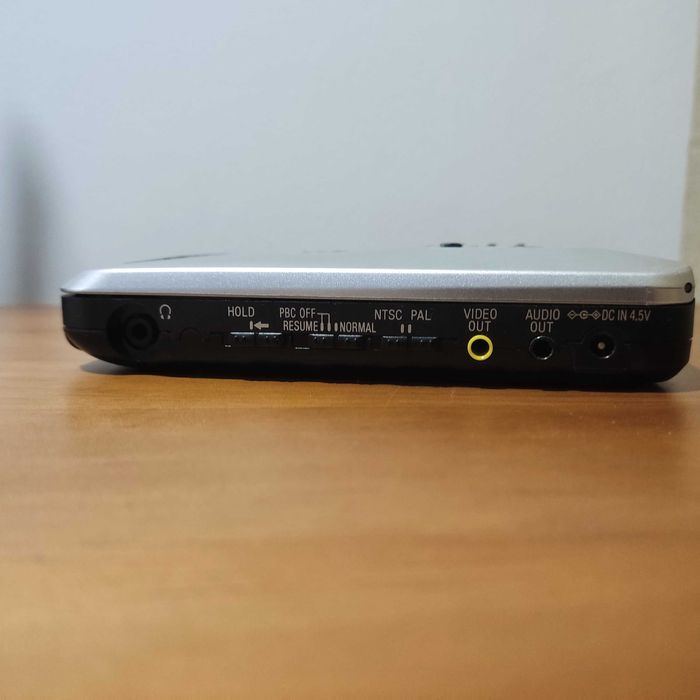 Panasonic SL-VP30 Portable Video CD Player with Remote Control, Made in Japan, Vintage64354195446914123